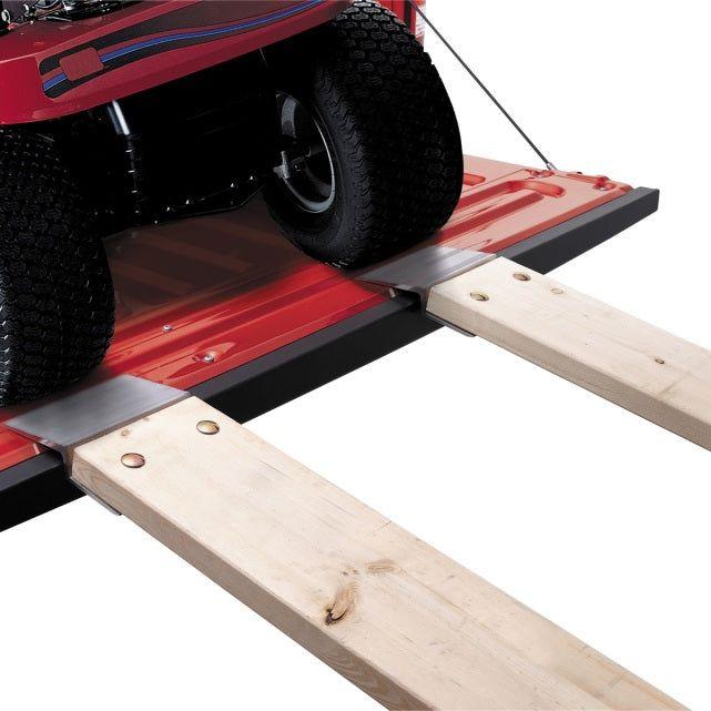 Lund Universal Ramp Kit For 2X8in To 2X10in Planks 9X7.5X2.25in - Silver