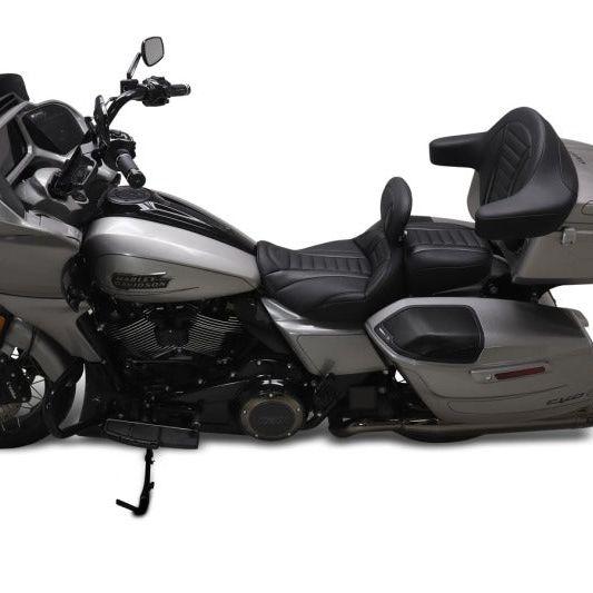 Mustang 23-24 HD CVO Rd Glide(ST), 2024 Rd Glide and Str Glide Deluxe Pass Seat - Black/Gray Stitch