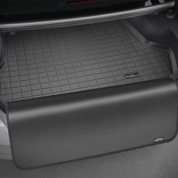 WeatherTech 02-07 Subaru Impreza/Impreza WRX Cargo Liner w/ Bumper Protector - Black