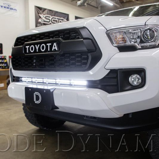 Diode Dynamics 16-21 Toyota Tacoma SS30 Stealth Lightbar Kit - White Driving