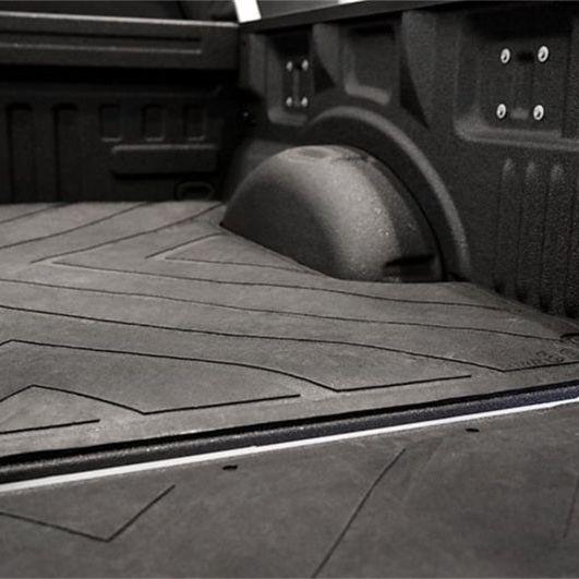 Deezee 07-18 Chevrolet Silverado Heavyweight Bed Mat - Custom Fit 6 1/2Ft Bed (X Pattern)