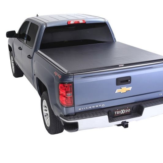 Truxedo 14-18 GMC Sierra & Chevrolet Silverado 1500 5ft 8in TruXport Bed Cover