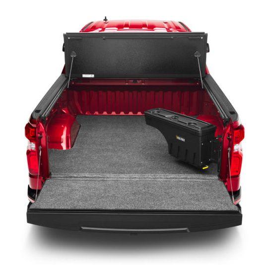 UnderCover 07-18 Chevy Silverado 1500 (19 Legacy) Passengers Side Swing Case - Black Smooth