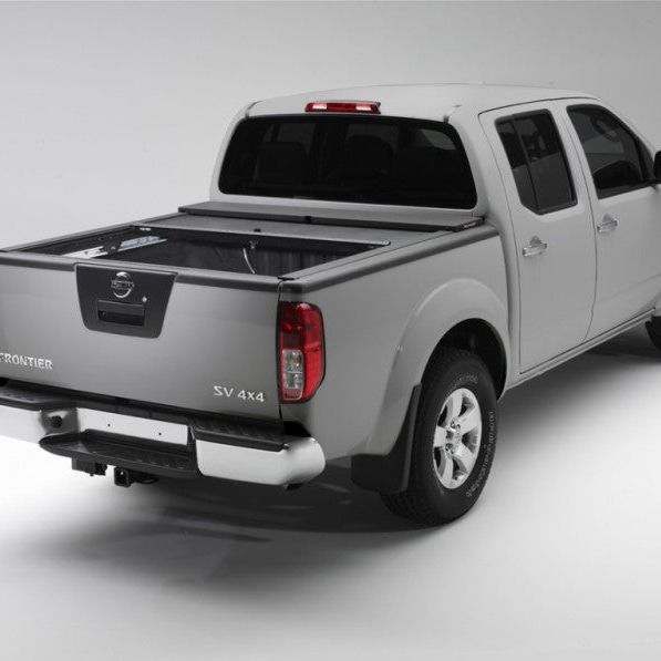 Roll-N-Lock 15-18 Chevy Silverado/Sierra 2500/3500 LB 96-3/8in M-Series Retractable Tonneau Cover