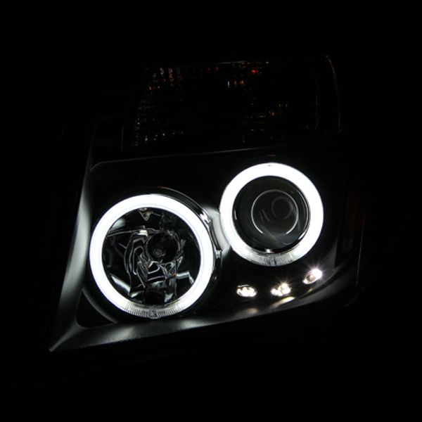 ANZO 2005-2008 Nissan Frontier Projector Headlights w/ Halo Black