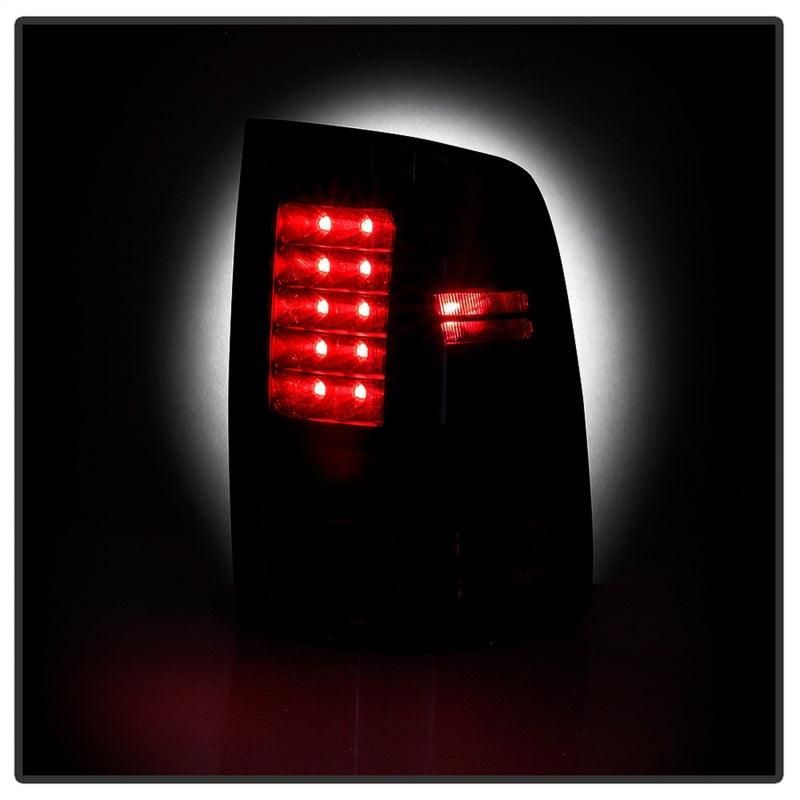Spyder 13-18 Dodge Ram 2500/3500 LED Tail Lights LED Model Only - All Black (ALT-YD-DRAM13-LED-BKV2) - SMINKpower.eu
