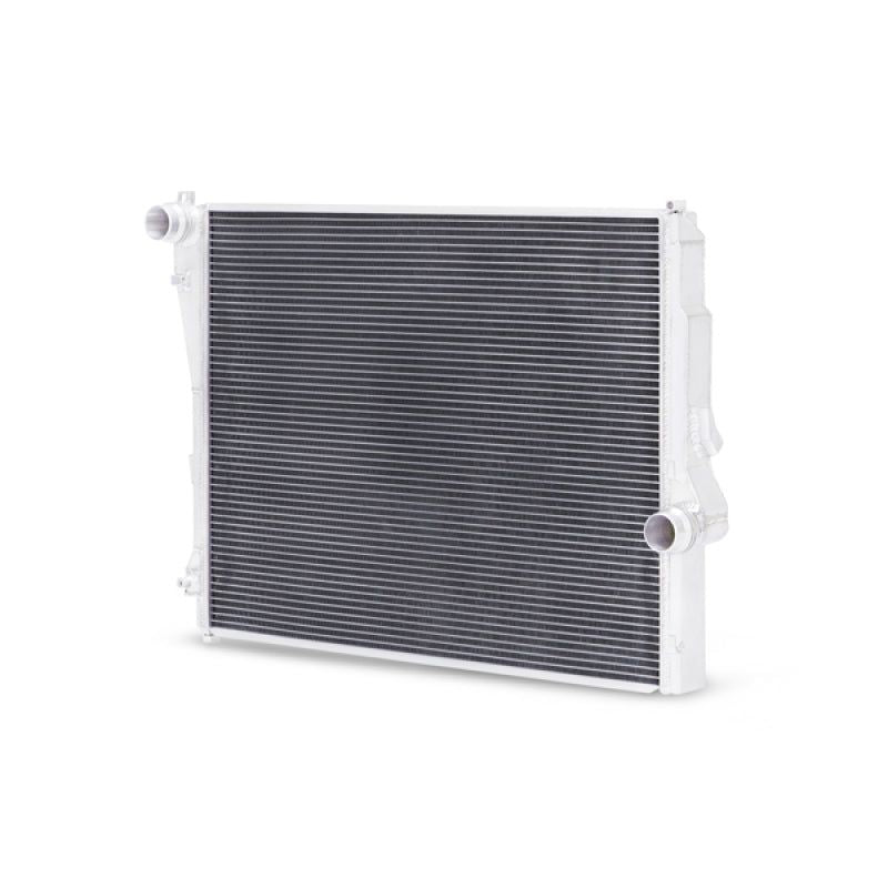 Mishimoto 99-06 BMW 323i/323i/328i/330i Performance Aluminum Radiator-Radiators-Mishimoto-MISMMRAD-E46-323-SMINKpower Performance Parts